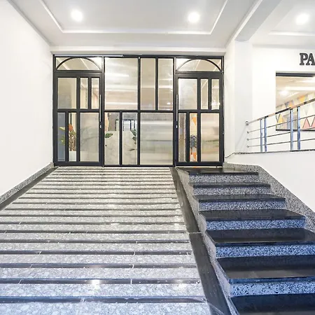 Fabhotel Prime Cozy - Nr Hitech City Metro Station
